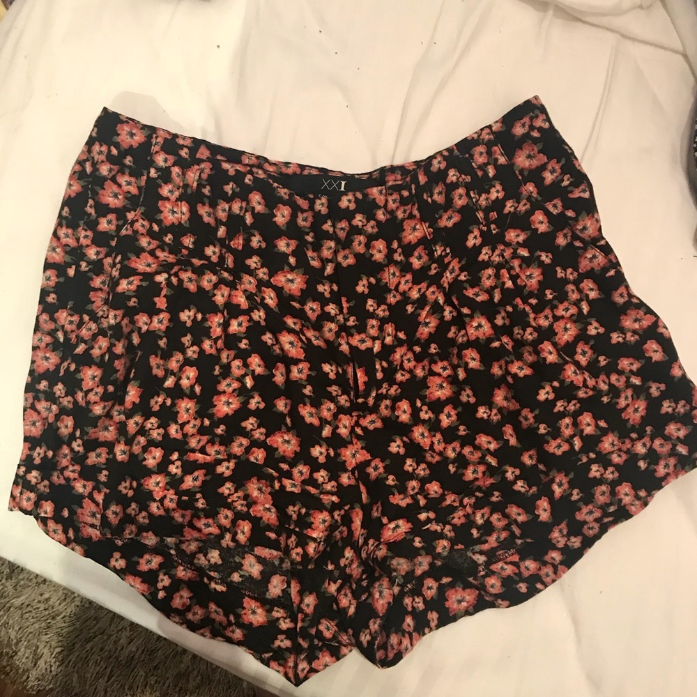 Forever 21 floral flowy shorts